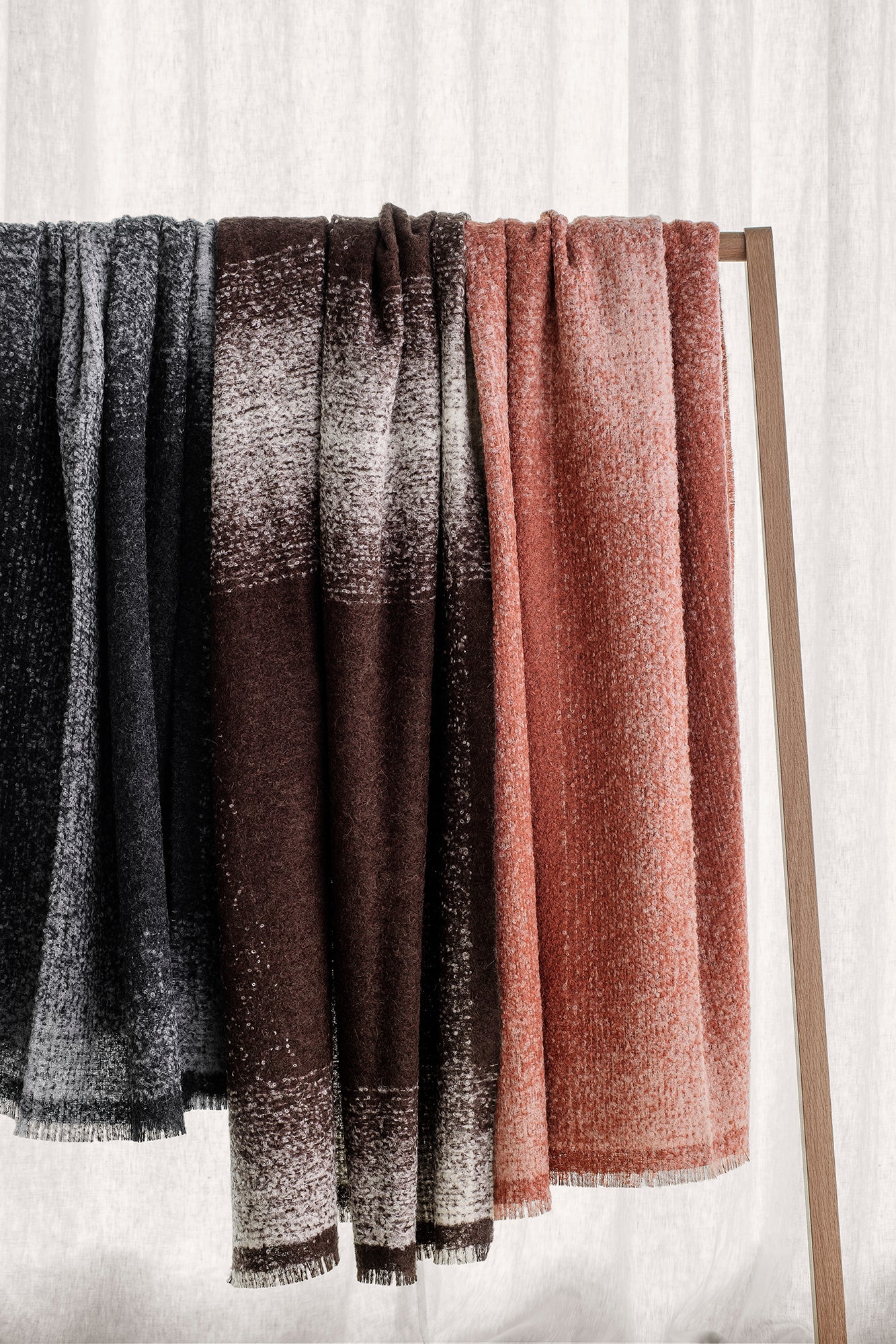 新品未使用 Vulcanic throw Vulcanic throw – ELVANG JAPAN